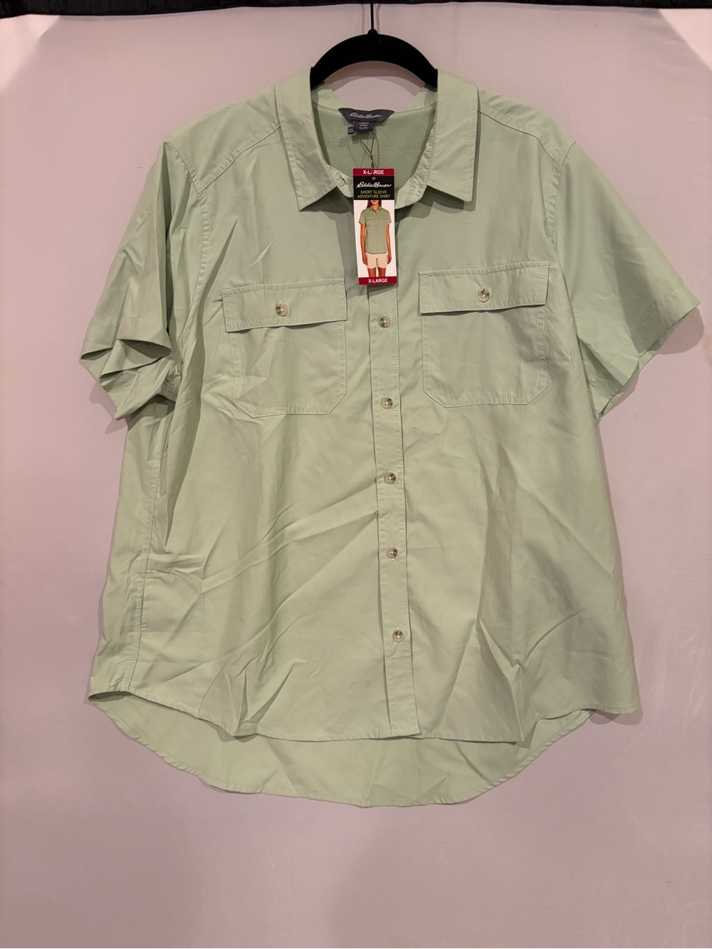 Eddie Bauer Womwn’s Light Green Short-Sleeve Button-Down Shirt